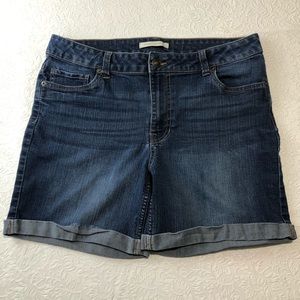 Canyon River Blues Women’s Cuff Jean Shorts size 8